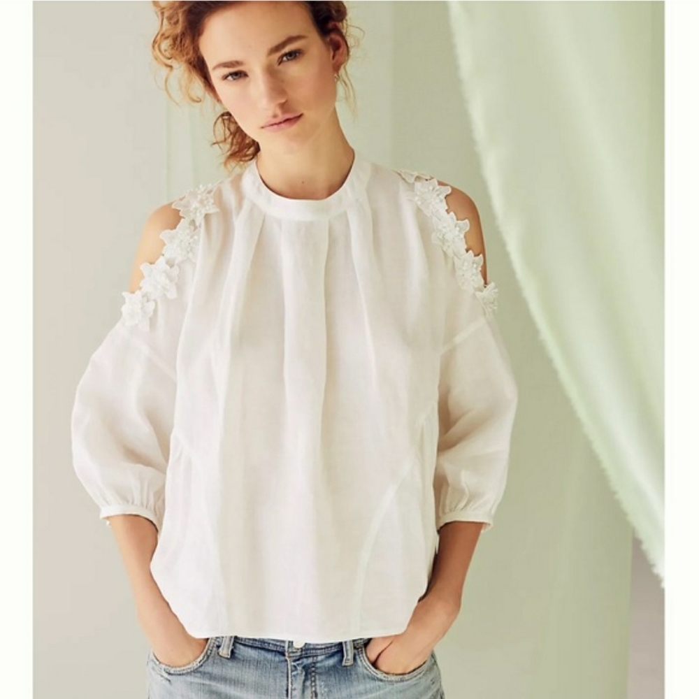 Anthropologie Eri + Ali Jemma Linen Blouse cold shoulder floral accents, Size
